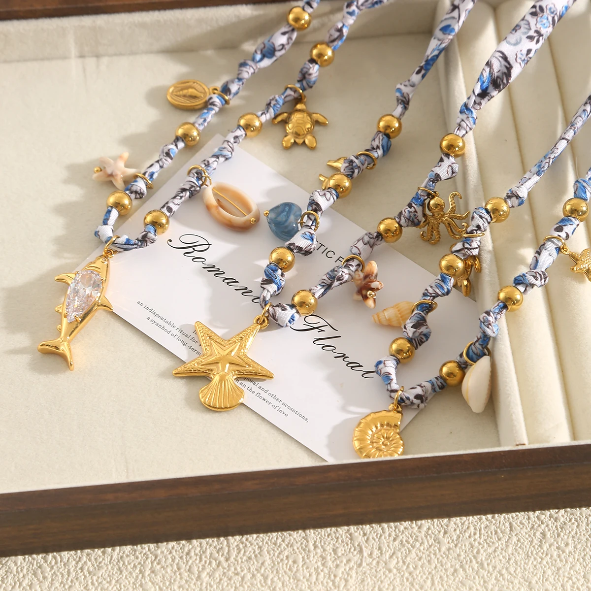 

GIOIO Y2K Ocean Starfish Shell Pendant Necklaces For Fashionable Women's & Girls' Vacation Travel Jewelry The Perfect Stylish