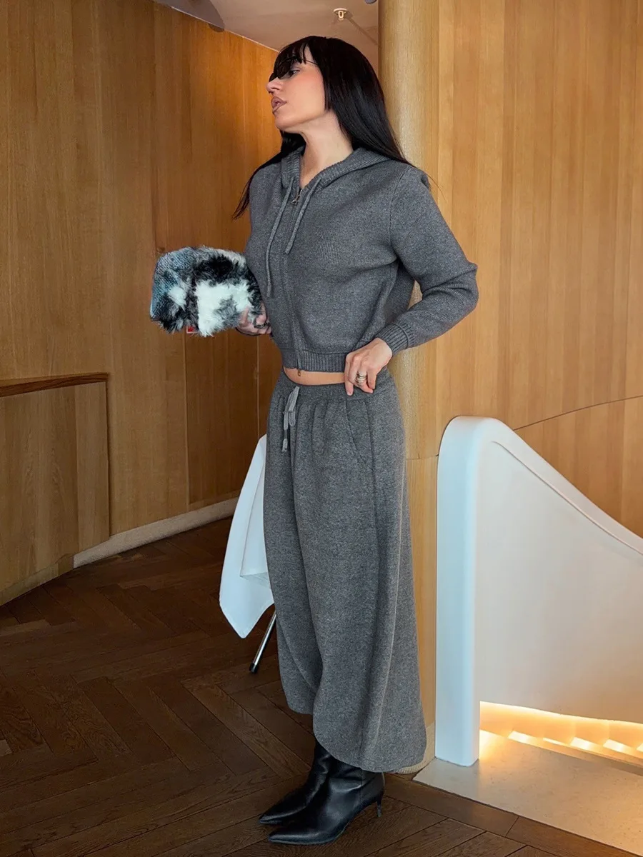 LIinar Zipper Hooded Cardigan Set Women Fall Winter 2026 Knit Cardigan Wide-Leg Pants Casual Loose-Fitting Solid-Color Knit Set