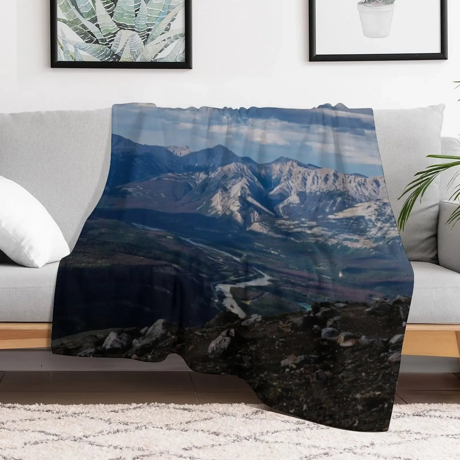 Canadian Rockies Throw Blanket Luxury St christmas decoration Bed covers Blankets