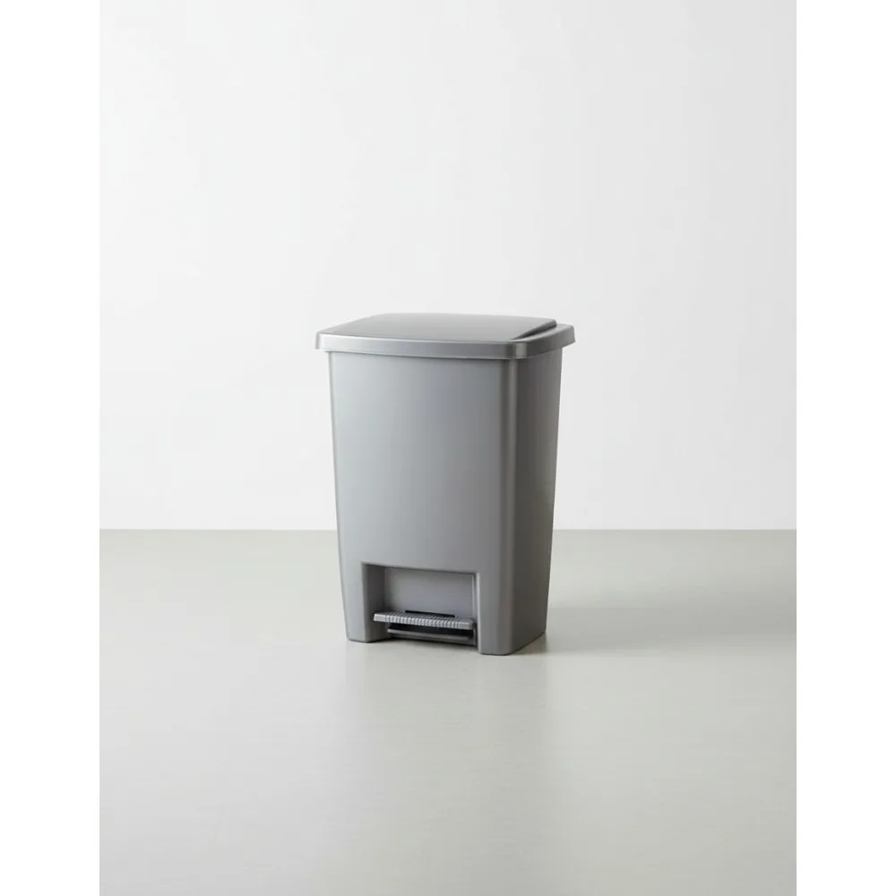 

8.25-Gallon Step-On Trash Can with Lid, Gray Easy Clean Wastebasket for Home Kitchen Bedroom Office
