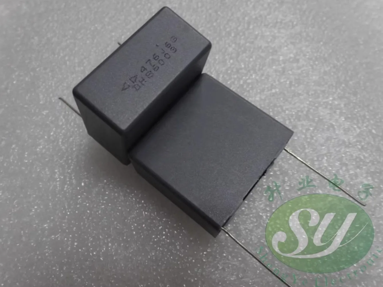 

Xiamen FARA D231J476JB1C 47uf/63v 476 New original film capacitor 27.5MM