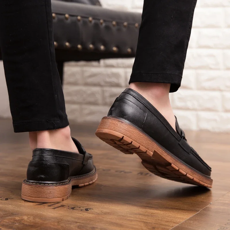 New Retro Thick Soled Fringe Slip-on Loafers British Style Small Leather Shoes Soft Sole Shallow Mouth Single Footwear Walking