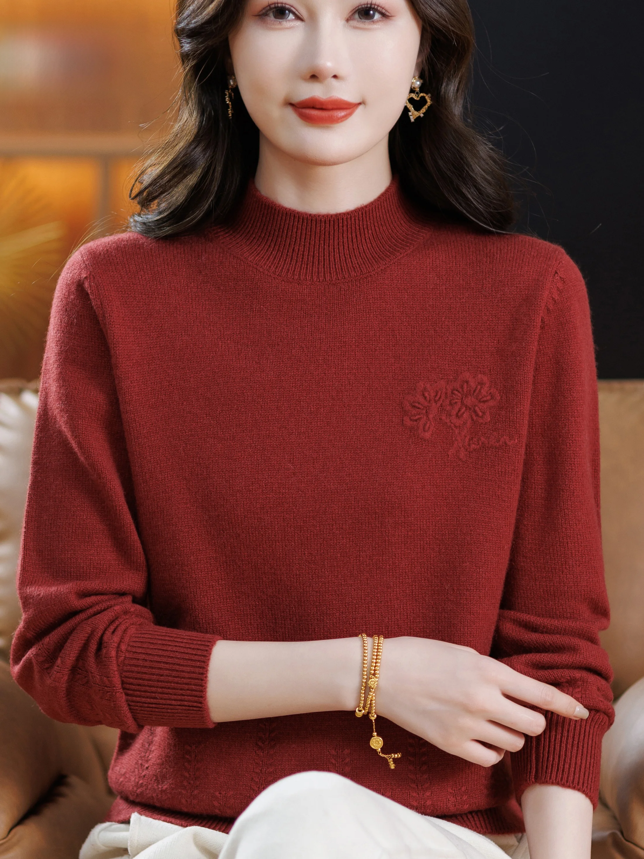 

Autumn Winter Women's Loose Fit Camere Sweater Embroidered f High Ne Slimming Base Layer irt for Older Women