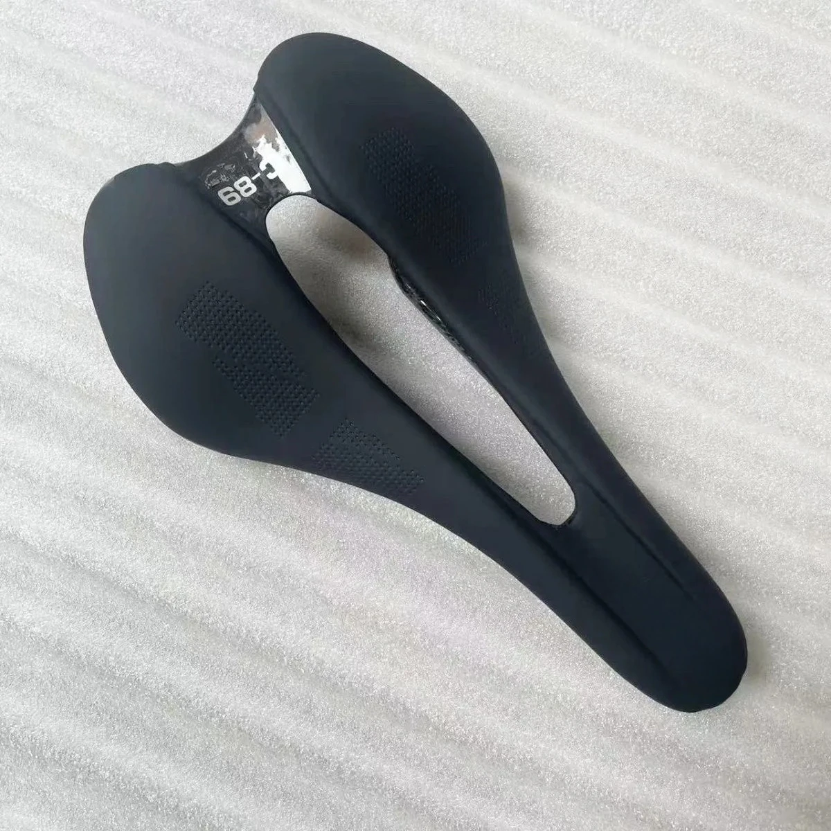1pcs Super Light Full Carbon Leather Saddle MTB/Road Bike Saddle Carbon Rails Bicycle Seat 248*145mm ,
