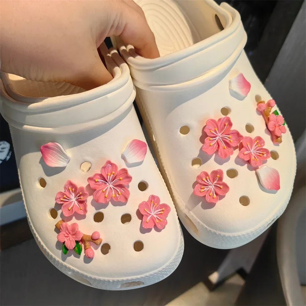 Purple Flowers Shoe Charms DIY Cute Shoe Decorations for Kids Boys Women Girls Party Accessories Clogs Sandals Decoration Gift