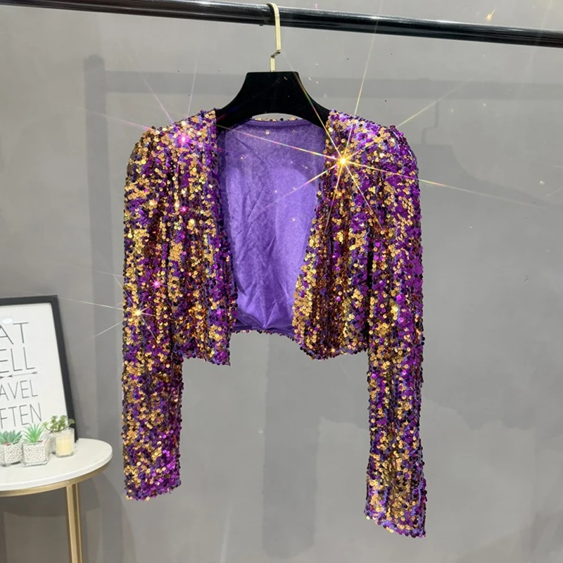 Damen-Pailletten-Cardigan, kurz, langärmelig, glitzerndes Oberteil, funkelndes Bühnenkostüm, Party- und Clubkleidung, Tanzkostüm, Oberbekleidung, T-Shirt. – Detail 4