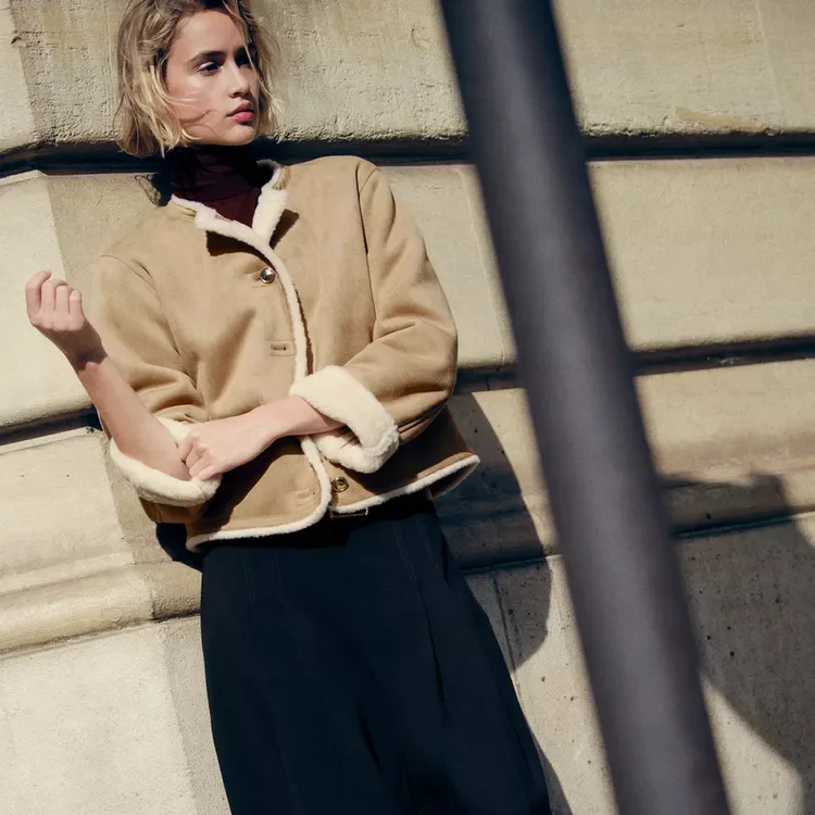 Faionable Double-Sided Jaet Coat with Golden Buttons Autumn Winter New Arrival Women's Loose Fit Polyester Fiber round Ne