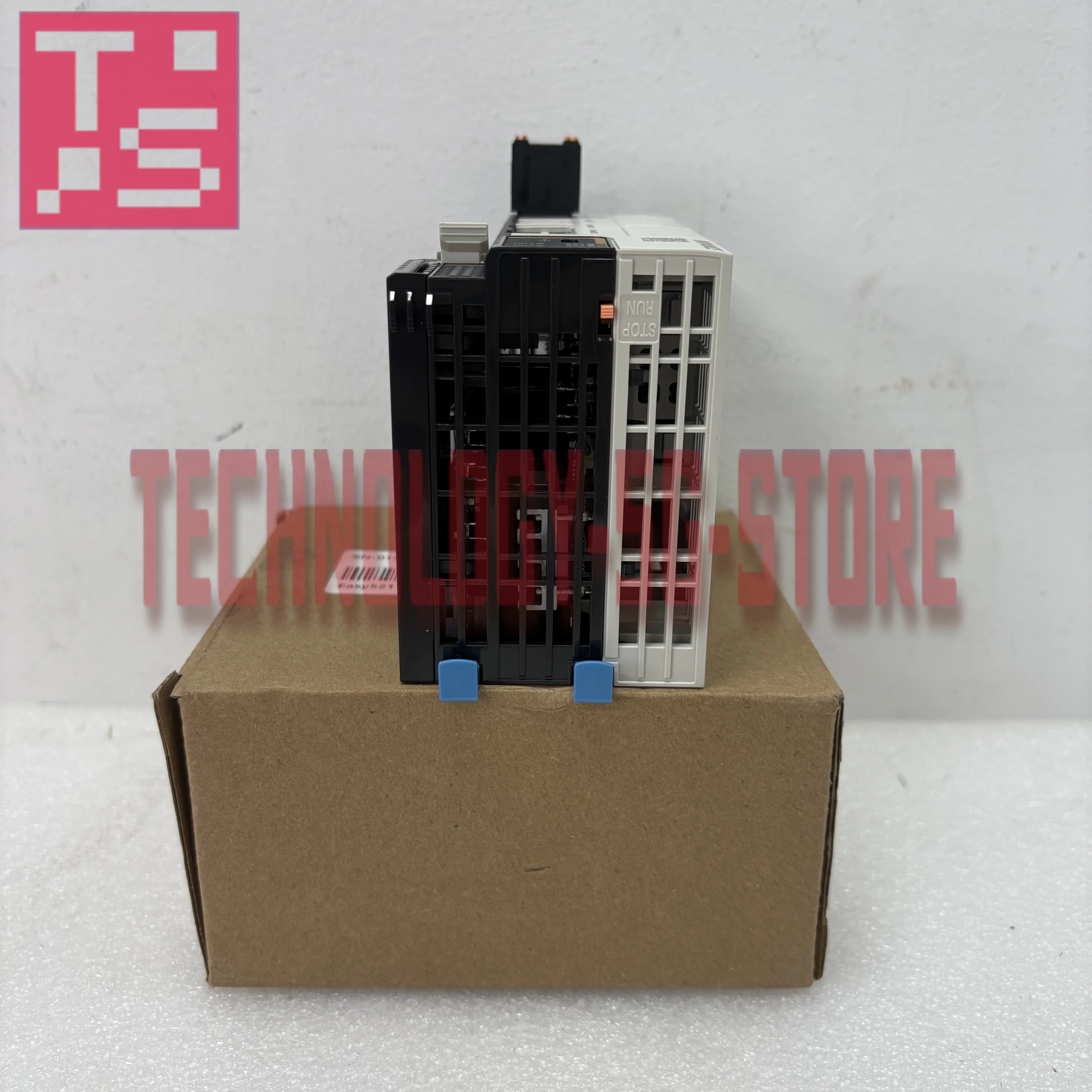 1 шт. новый модуль ПЛК Inovance Easy521-0808TN