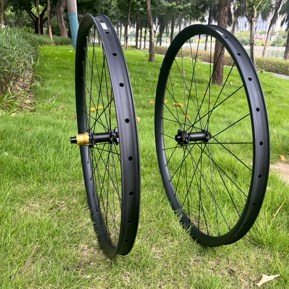 

29er MTB Carbon Wheelset 30/33/36/38mm Wide 25mm Depth Asymmetry XC 36T Ratchet Tubeless/Hookless Disc Brake Mountain Bike Wheel
