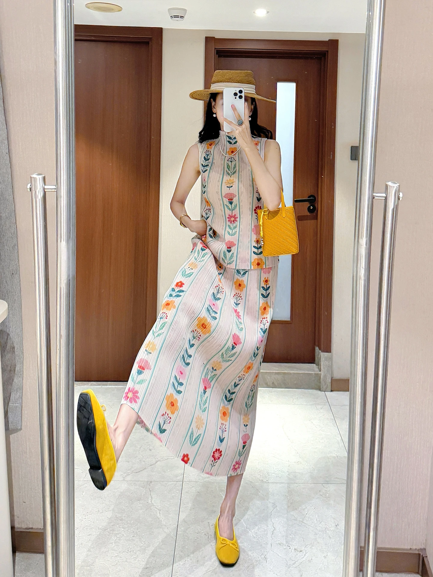 Women Suit Round Neck Printed T-shirt with High Waist Loose Fit Plus Size Foldable A-line Skirt 2025 Summer New Female Clothing