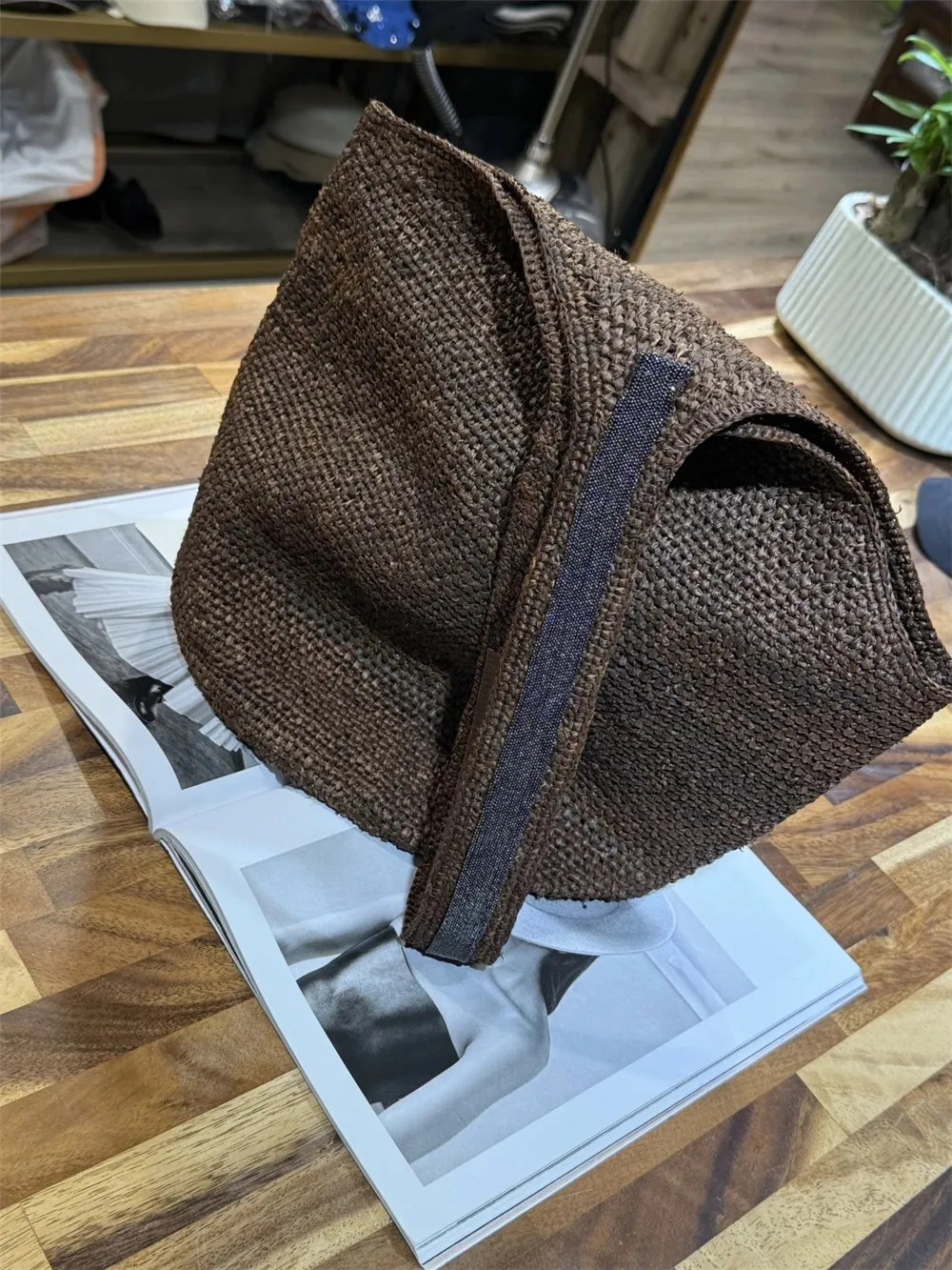

High Quality Fashion Beaded Straw Bucket Bag Women Large Capacity Shoulder Bag Leisure Holiday