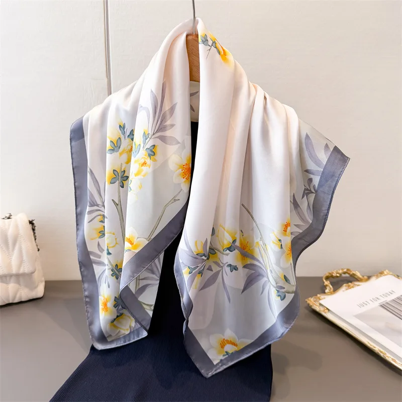 

70*70cm Floral Print Silk Square Head Scarfs for Women Headscarves Summer Foulard Bandana Hijab Female Neck Tie Soft Neckerchief