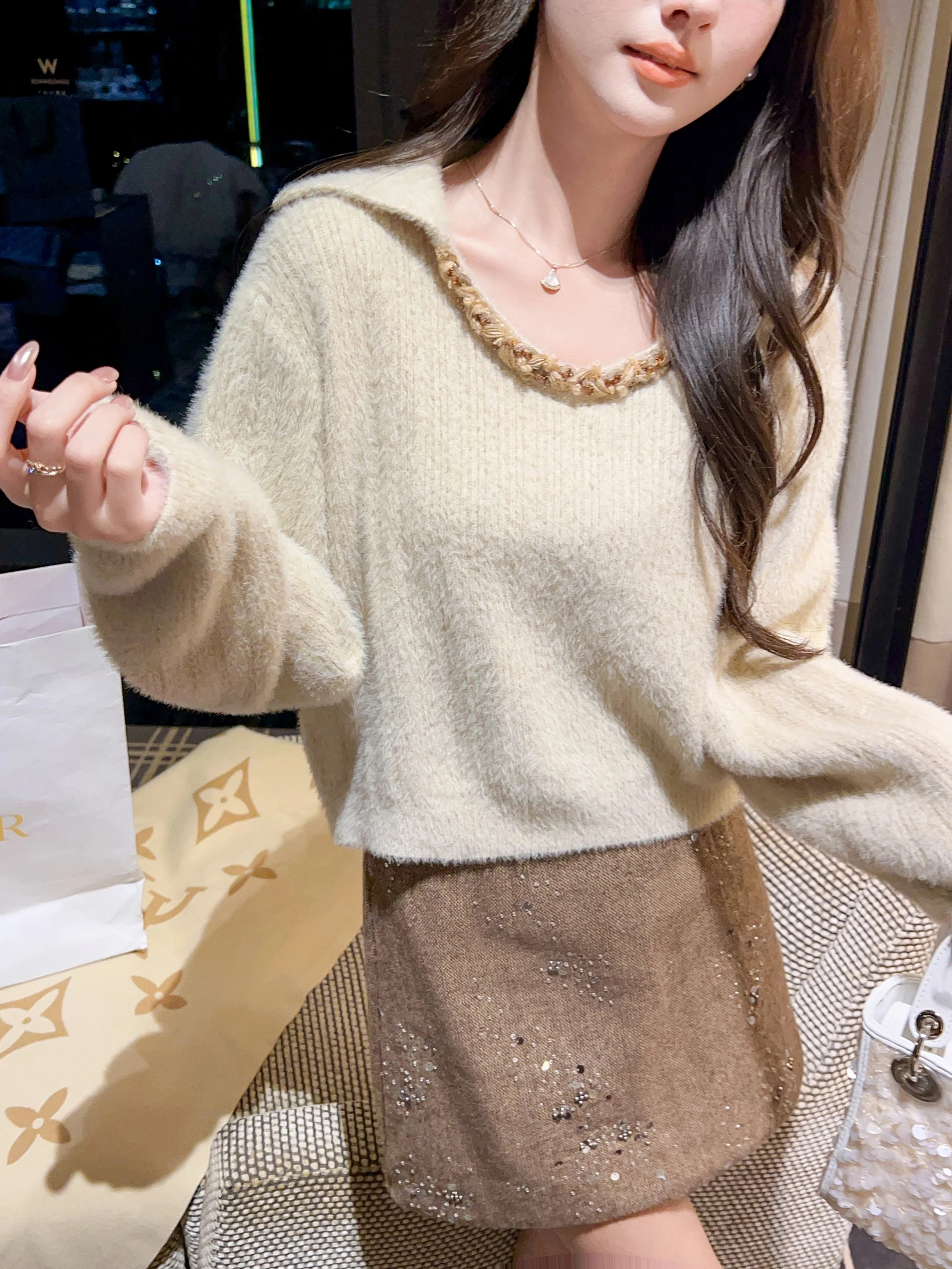 

Zhang Xinyou Plum Peach Diamond Chain Thiened Square Collar Women's Sweater Winter New Design Casual Comfortable Warmth
