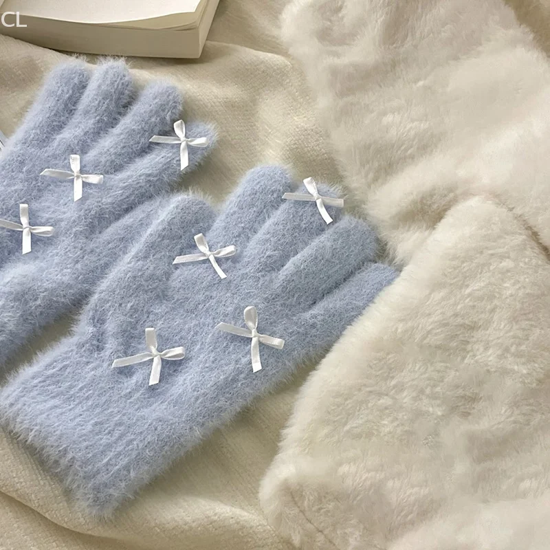 قفازات شتوية ساحرة بلون سادة للنساء؛ قفازات لطيفة على شكل فيونكة للفتيات #4