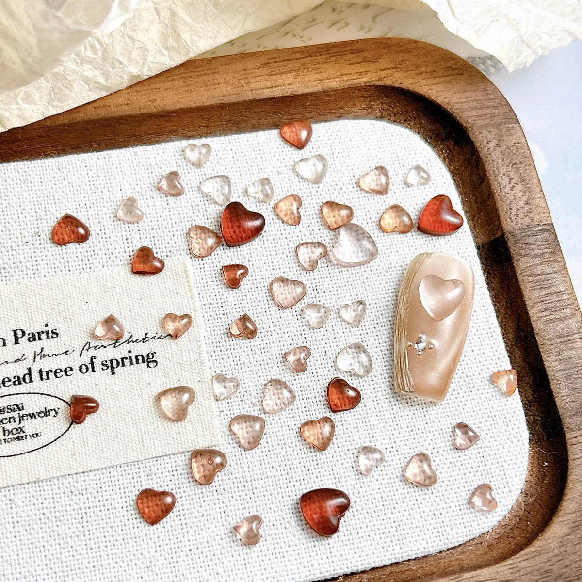 50 Uds. De Mini corazón grande y pequeño transparente de hielo, decoraciones artísticas para uñas de resina mixta, 3D, creativo, bonito corazón de melocotón marrón, dijes para uñas DIY