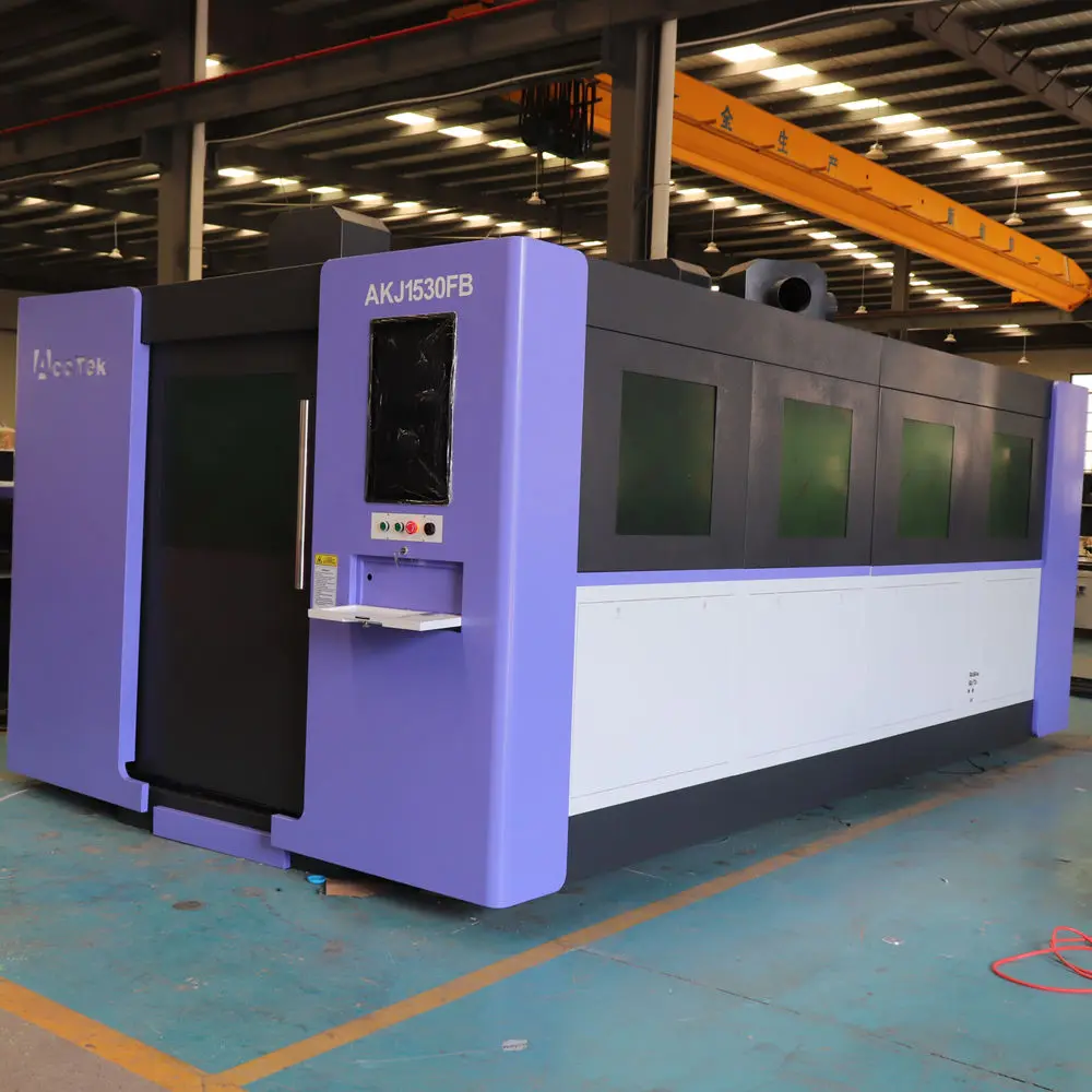 Raycus MAX IPG Laser CNC Metal Cutter 2kw 4kw 6kw كامل المغلقة آلة القطع بليزر الألياف آلة قطع ألياف الليزر