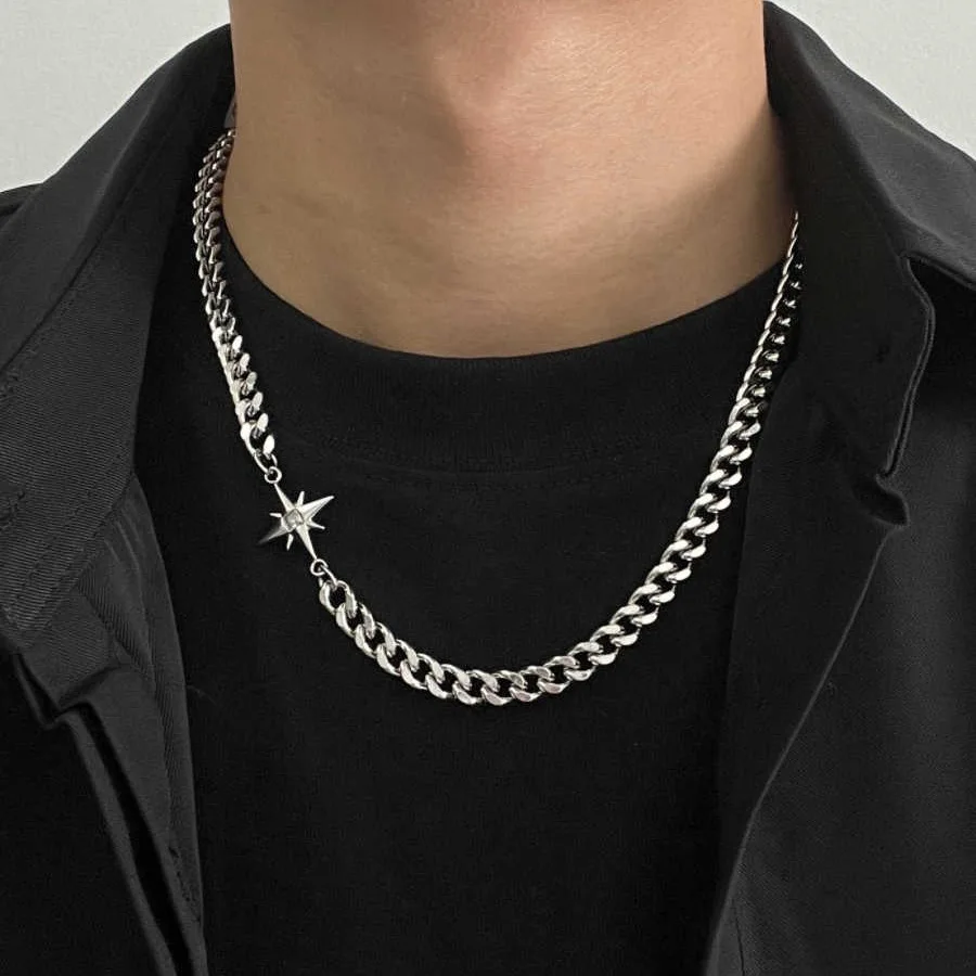 Men's and women's trendy brand niche design sense hip-hop boys collarbone star splicing Cuban chain titanium steel necklace