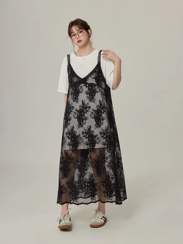 Vestido de una pieza de encaje negro transparente para mujer, vestido sin mangas con cuello en V para primavera y verano, vestido Midi de moda de estilo coreano para mujer
