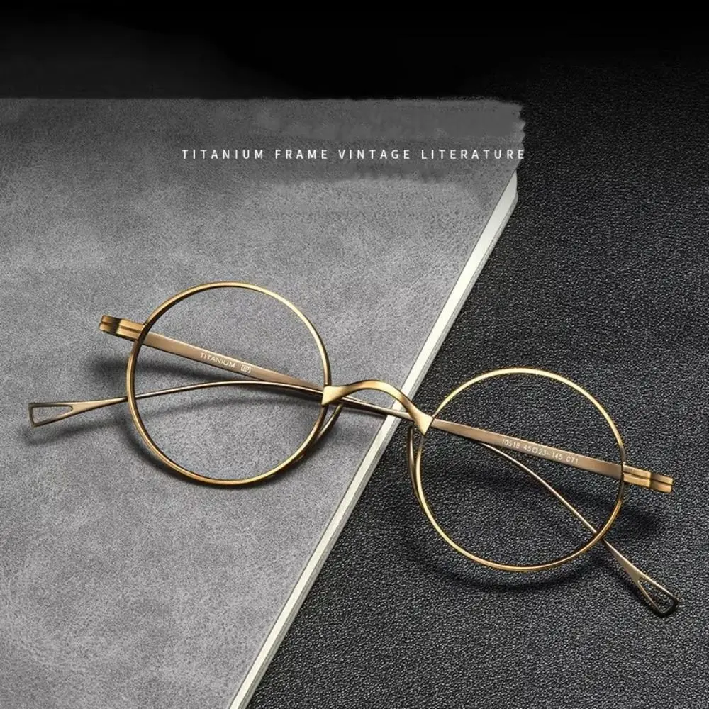 

New Pure Titanium Glasses Frame Retro Oval Shape Eyeglasses Frames Simple Design Classic Eye Decoration