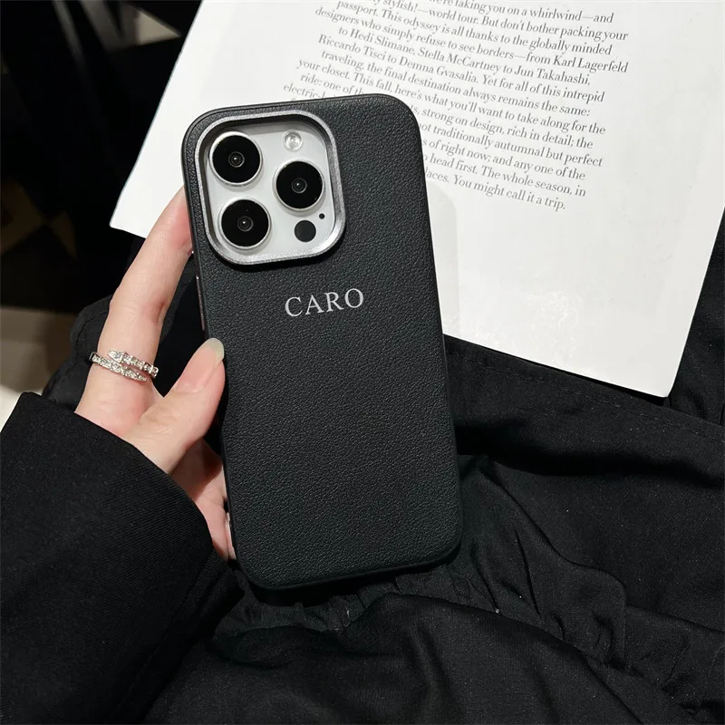 Iphone 14 12 11 13 15 Pro Max 14 16 Plus 럭셔리 PU 하드 커버 렌즈 보호용 골드 실버 문자 가죽 케이스 맞춤 설정