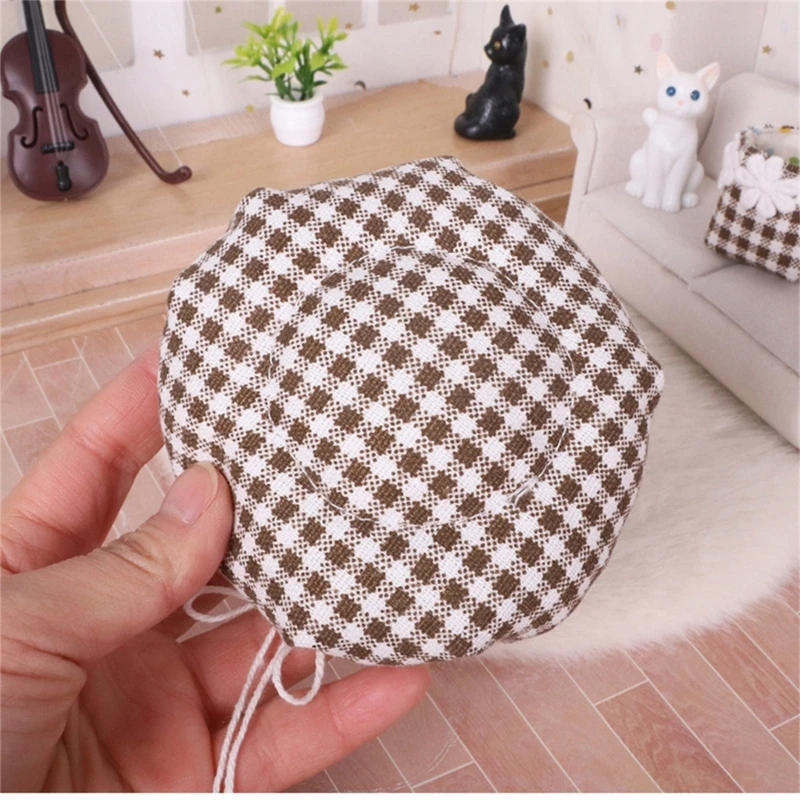  Toy Figure Realistic Pet Cats Cotton Bed Nest Miniature Dollhouses Pet Supplies
