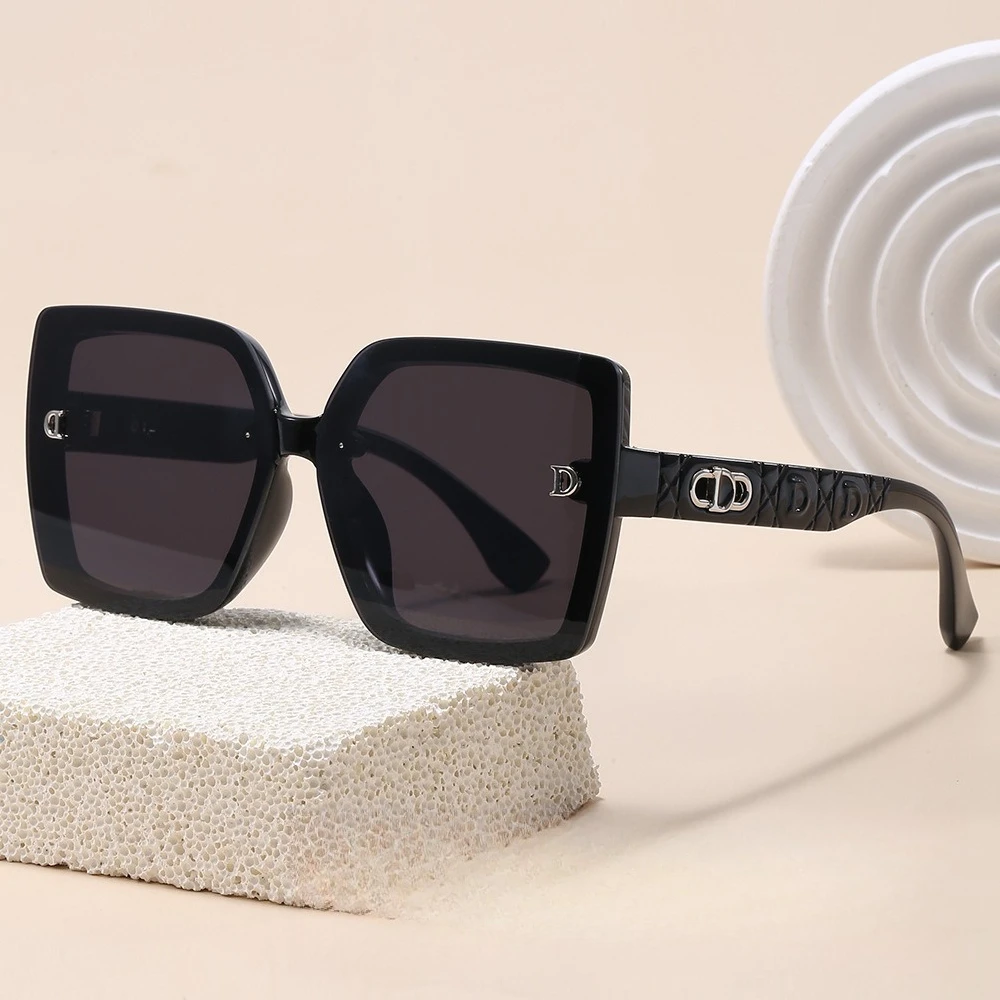 

​​New Womens Square Frame Sunglasses Large Size Fashion High End Personality Street Style UV Protection​​