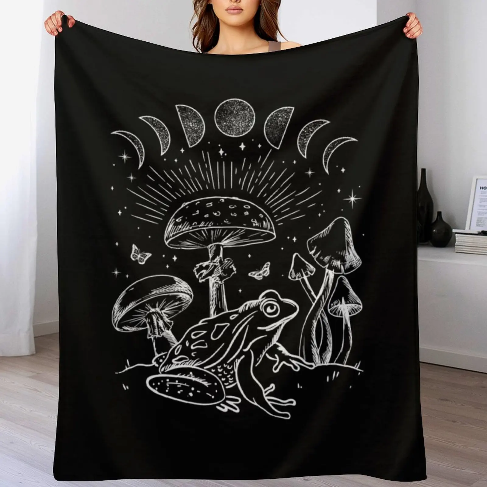 Dark Academia Frog and Mushroom: Cottagecore Aesthetic with Goth Mystique, Alternative Edge, Forest Psychedelic Na Throw Blanket