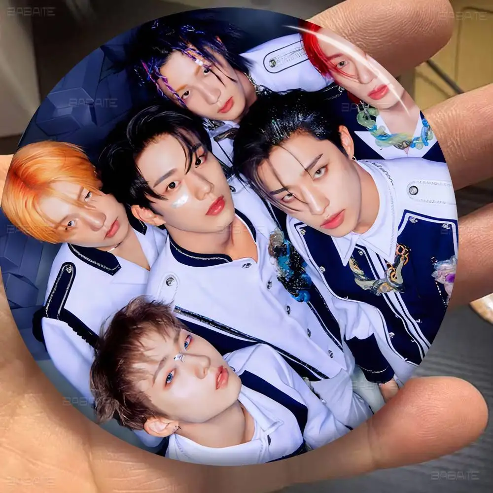 مخصص P1Harmony KPOP لينة زر دبوس مشرق مطبوعة أيقونة هدية للأصدقاء شارة طوق بروش التلبيب دبوس معدني #2