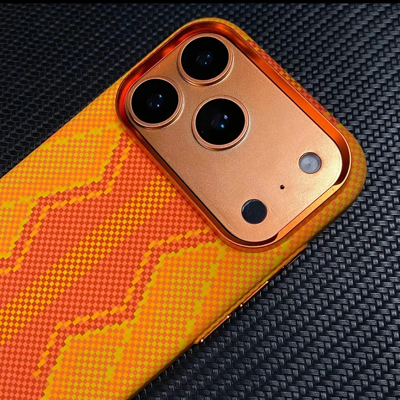 حافظة فاخرة من ألياف الكربون برتقالية لهاتف آيفون 17 برو ماكس / 17 برو شحن لاسلكي من خليط معدني لحماية العدسات غطاء الكمبيوتر #5