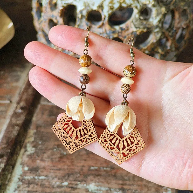 Creative Natural Dried Plant Fruits Drop Earrings Vintage Wooden Boho Earrings For Women Statement Jewelry Retro Accessories