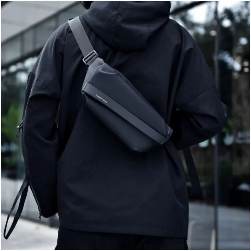 Men\'s Crossbody Bag Waterproof Chest Bags Shoulder Messenger Bags Waterproof Short Trip Chest Bag Pack for Men Magnetic buckle