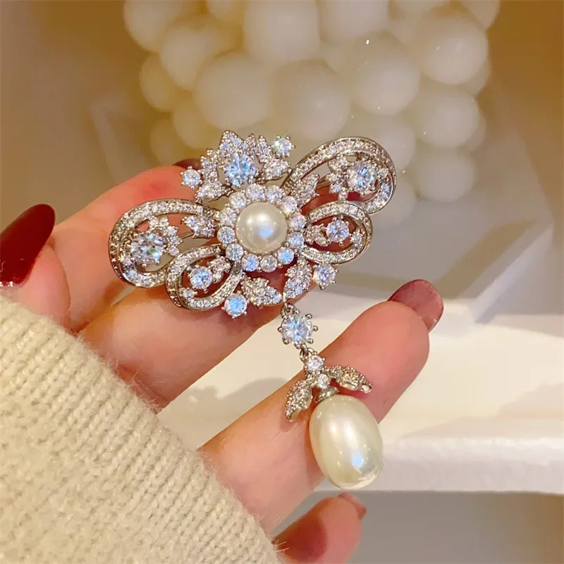 

Vintage Elegant Siliver Brooch for Women Men Lapel Pins Suit Dress Wedding Luxury Jewelry White Pearls Drop Brooches Gift