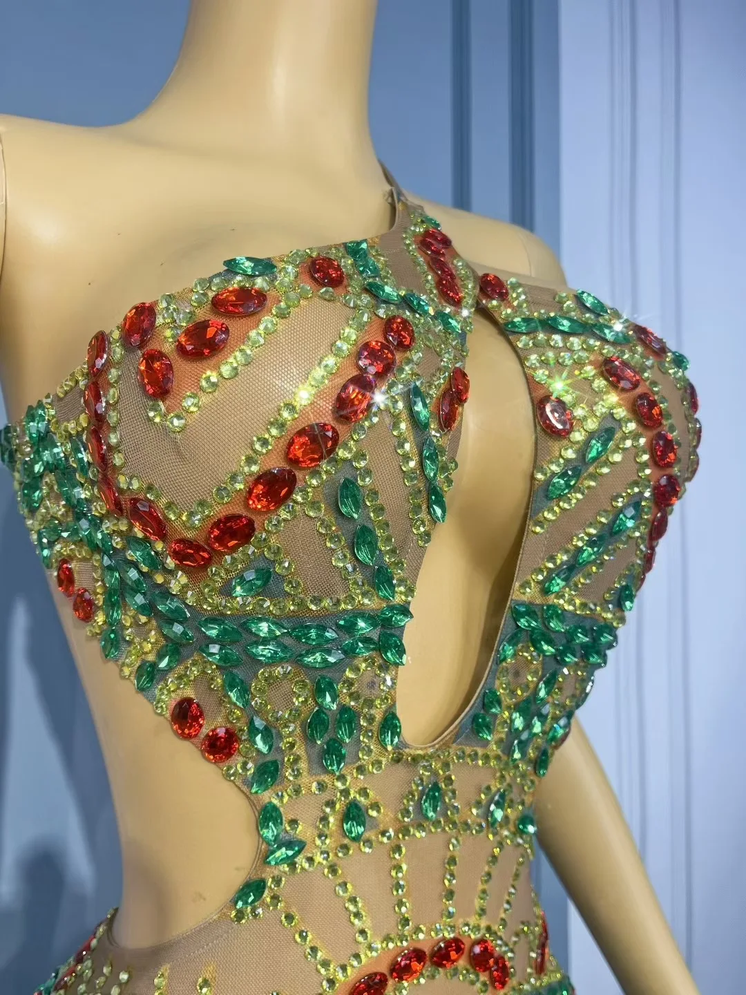 سباركلي الراين مثير قطع شبكة انظر من خلال فستان قصير المرأة الفاخرة عيد ميلاد فساتين الحفلات المسائية ملهى ليلي المرحلة الزي