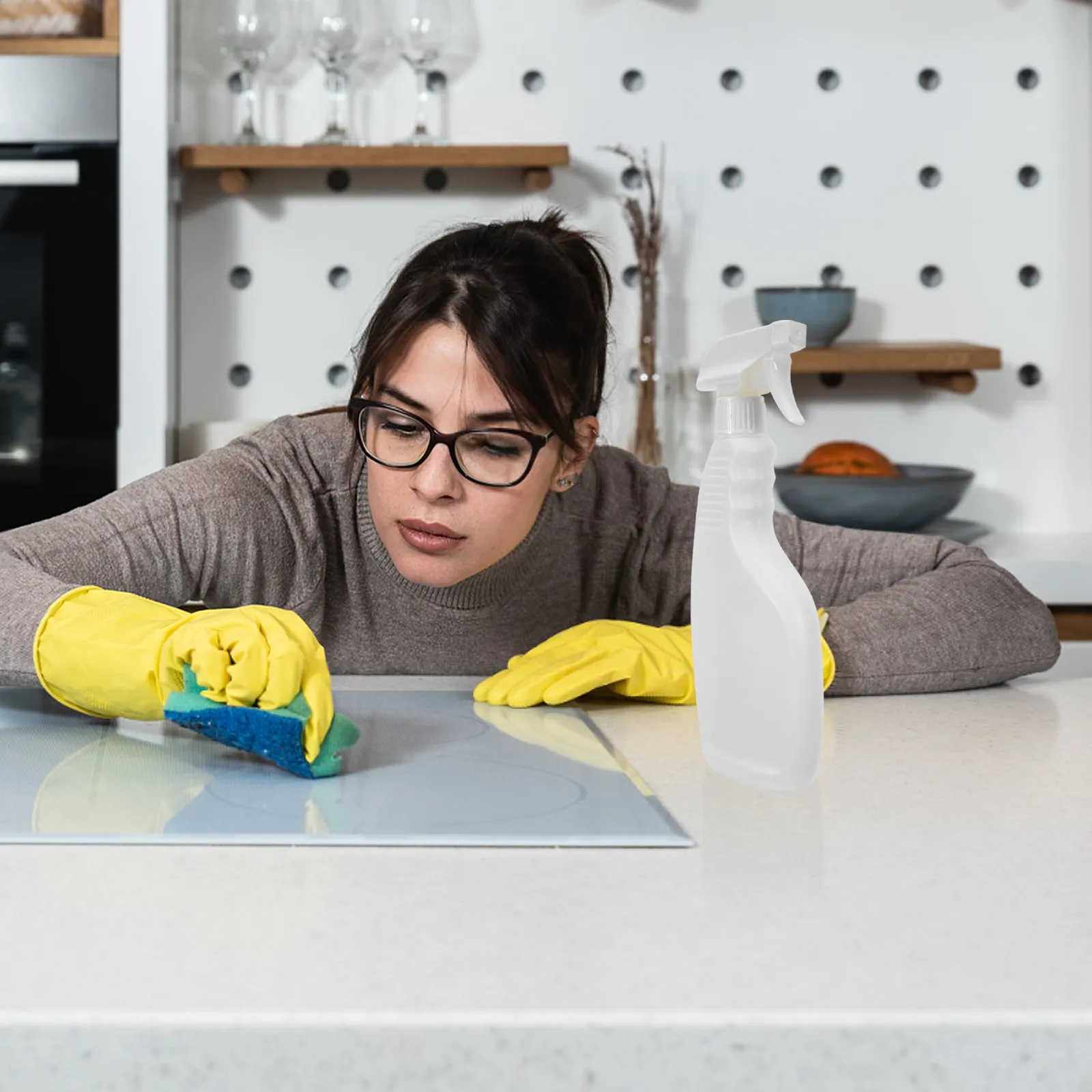 

Набор из 5 герметичных многоразовых пластиковых распылителей объемом 500 мл для чистящих средств, домашних моющих средств, полива растений и ухода за животными