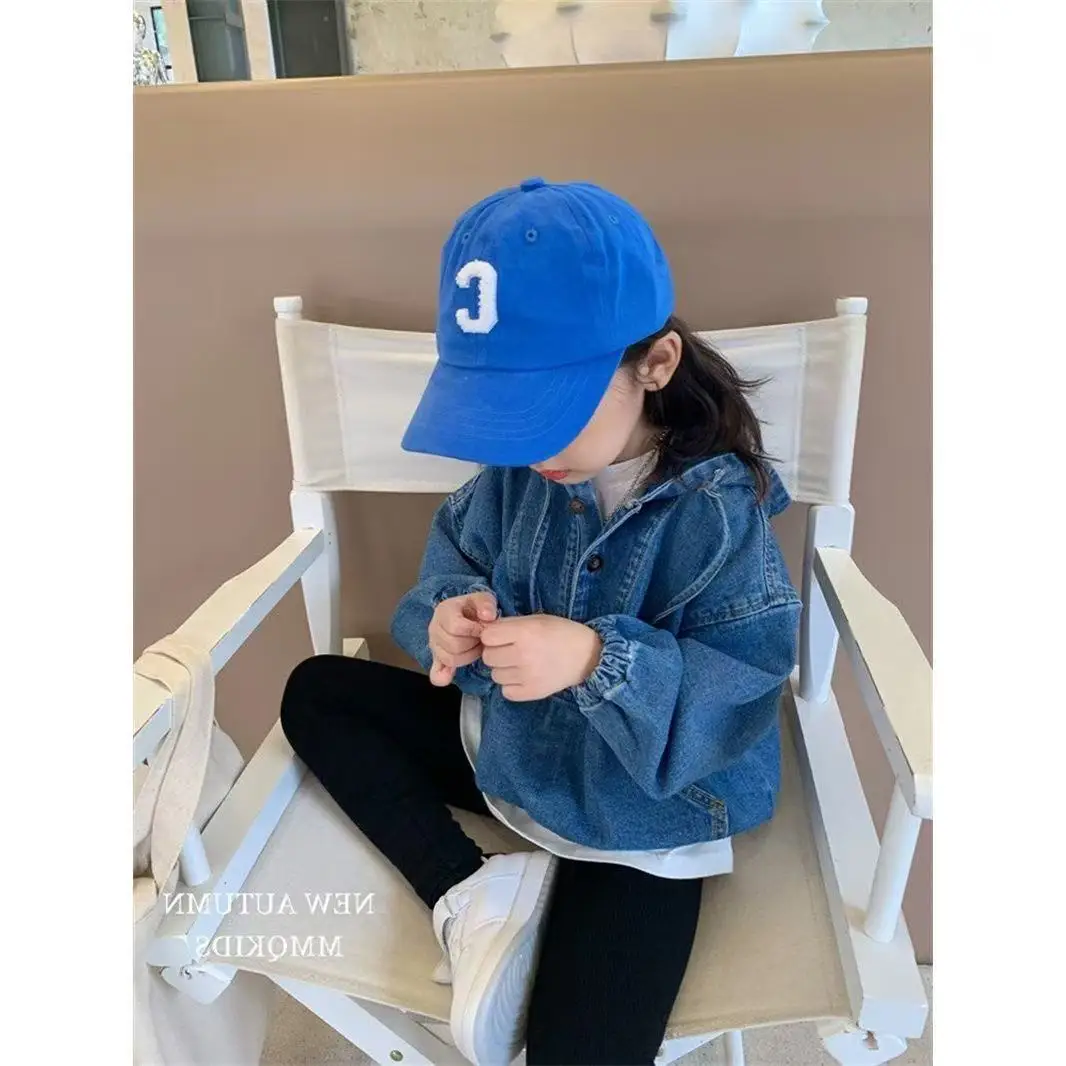 2-6 سنوات طفلة الدنيم سترة الربيع والخريف 2026 النسخة الكورية الجديدة للأطفال معطف هوديي غير رسمي 90-130 سنتيمتر