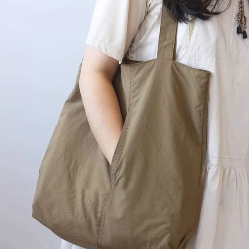 

New 2026 Casual Large Capacity Nylon Shopping Bag Shoulder Tote Handbag Soft Minimalist Style Polyester Lining Dig Bag