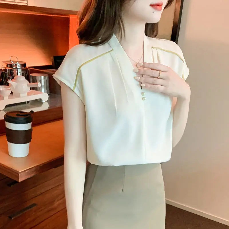 Camicetta elegante Chic con perline con volant da donna moda estiva semplice Business Casual Office Lady camicie con scollo a V manica corta top Blusas