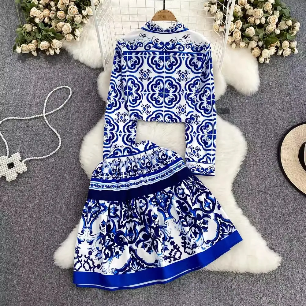 Runway Autumn Holiday Blue And White Porcelain Two Piece Set Women Lapel Long Sleeve Red Print Short Shirt + Pleated Skirt Suits