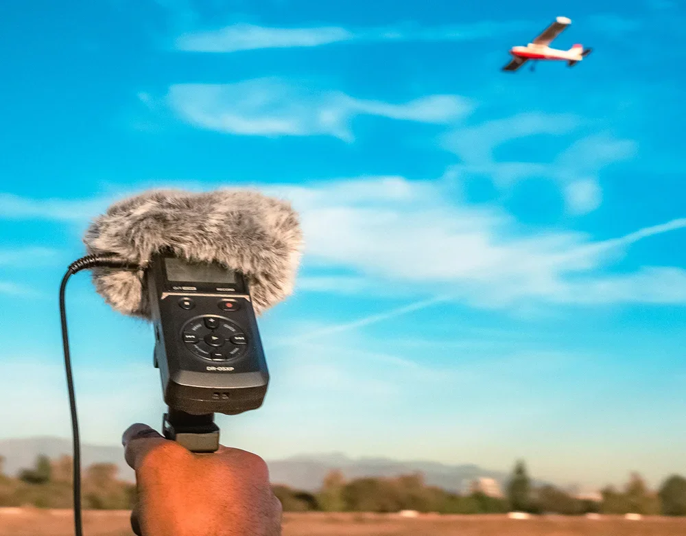 DR-05XP 32-Bit Float Portable Field Recorder with USB-C Audio Interface for Stereo Music & Podcasting