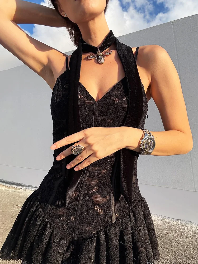 

Tuularose Fashion Lace Camisole Women's Summer Sexy Backless Lace Patchwork Tanks New Party Vacation Streetwear 2026 Female Tops