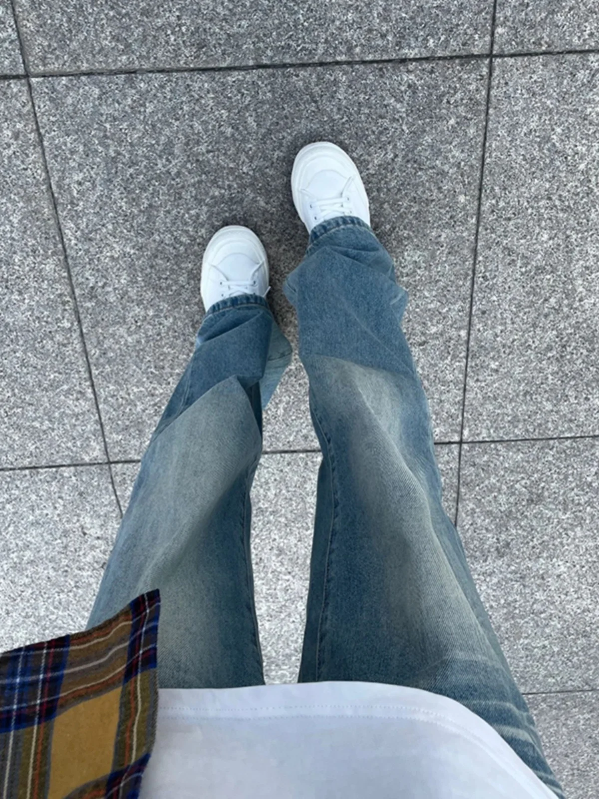 

Светло-голубые прямые джинсы, тонкие летние мужские брюки в американском ретро-стиле, облегающие брюки CleanFit, длинные брюки, модные молодежные джинсы