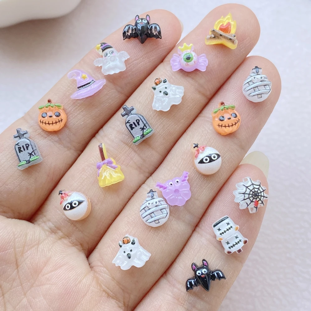 100 sztuk Halloween 3D zdobienie paznokci dekoracje Charms dostarcza Kawaii Cartoon Halloween seria akcesoria części żywiczne Manicure Decor