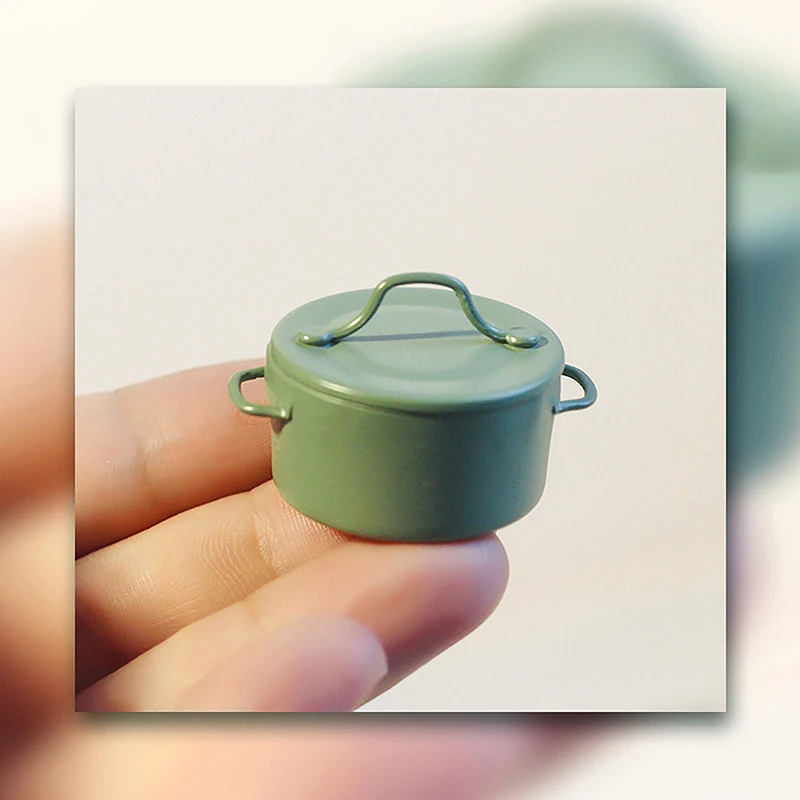 1:12 casa delle bambole Mini modello di pentola per zuppa utensili da cucina accessori per la decorazione della casa delle bambole i bambini fanno finta di giocare con i giocattoli