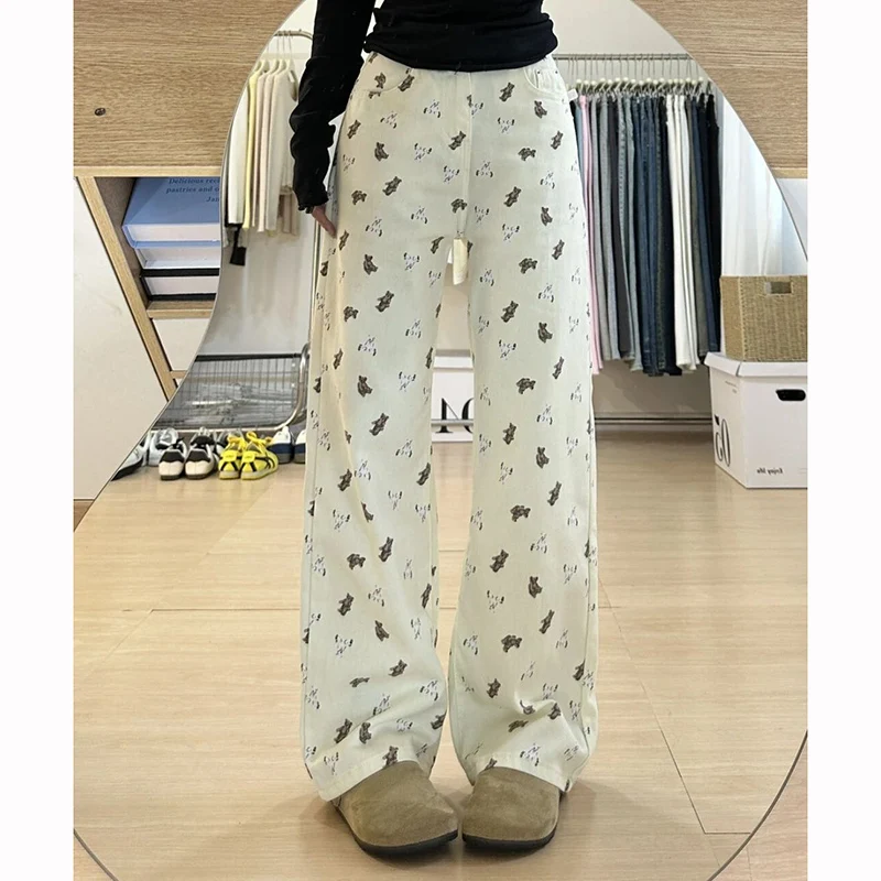 

Hot Sale Korean Lady Cute Printed White Jeans Girls Straight Leg Denim Pants Women Fashion High Waist Casual Trousers