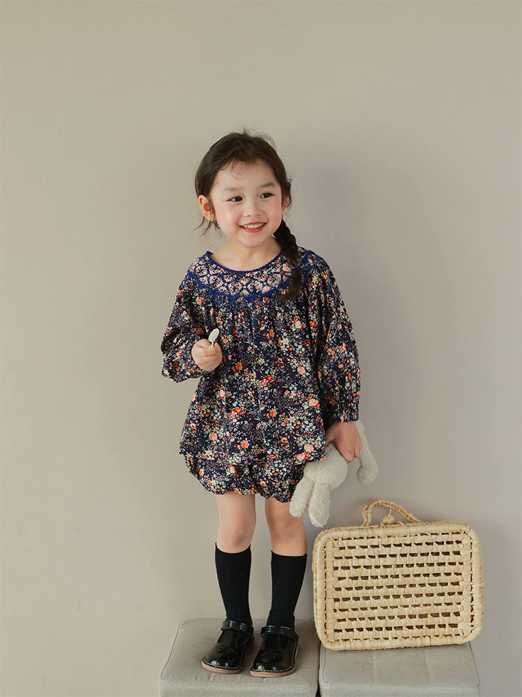 2024 Elegant Retro Girls Dress Korean Floral Smocked Dresses Girl Autumn Round Neck Tops Fashion Shorts Children\'s New Clothing