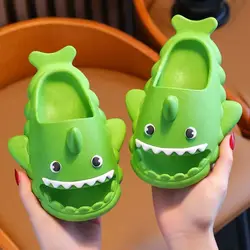 Zapatos de tiburón de dibujos animados para niños, zuecos de playa, toboganes de animales bonitos, varios colores, baratos, 2024