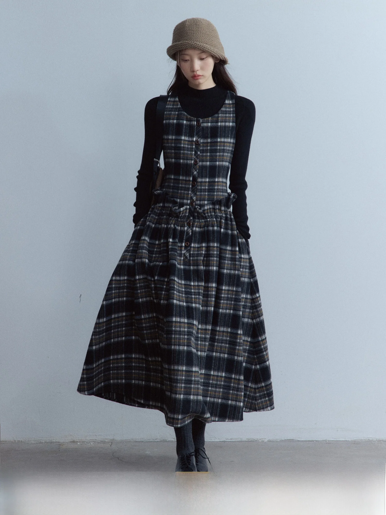 

FUSSED Girl's Heavy Patchwork i Plaid Woolen Vest Dr Wooden Trim Low Waist A-Line Skirt Long Sve Button Clo...