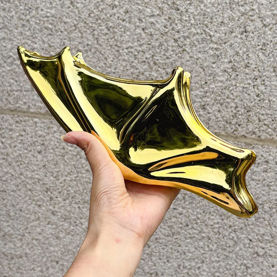 

Futuristic bat clutch bag creative mirror metal texture unique niche trendy cool messenger locomotive bag