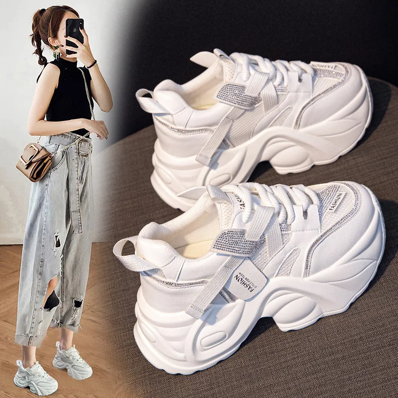 

Dad Shoes Women's 2026 Spring New Leather Breathable and Versatile Thick soled Sports and Leisure Women's Shoes