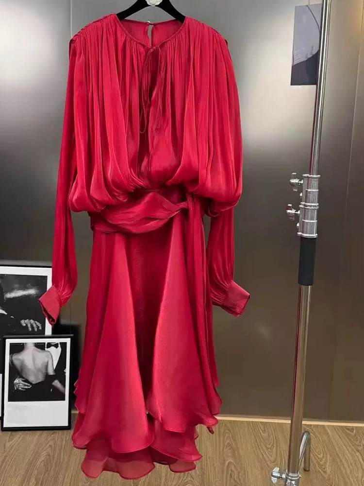 Robe rétro couleur unie, col rond, manches longues, taille, nouvelle couverture plissée, viande, ruban mince, grande balançoire, robe irrégulière, automne.